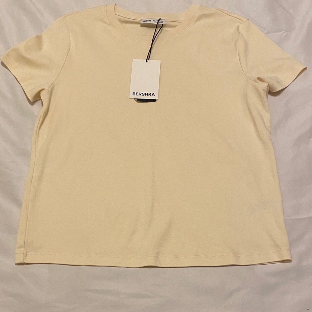 Bershka Soft Cream Short Sleeve Tee